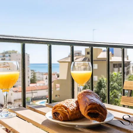 Apartment Stylish Seaview Terrace Retreat *